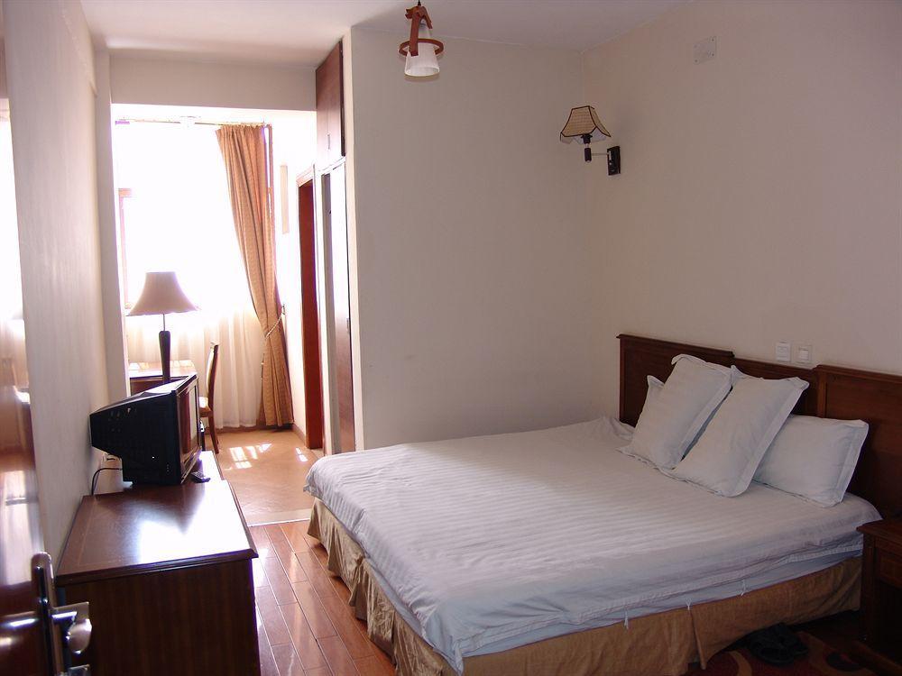 Taye Belay Hotel Gondar Bagian luar foto