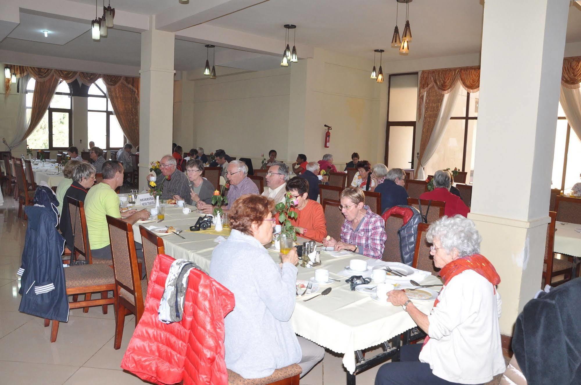 Taye Belay Hotel Gondar Bagian luar foto