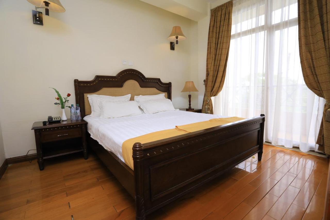 Taye Belay Hotel Gondar Bagian luar foto
